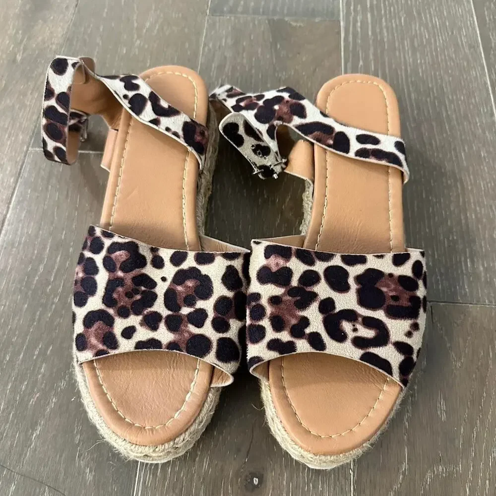 Cheetah open toe ankle strap espadrille sandals flat low platform women 8.5 shoe